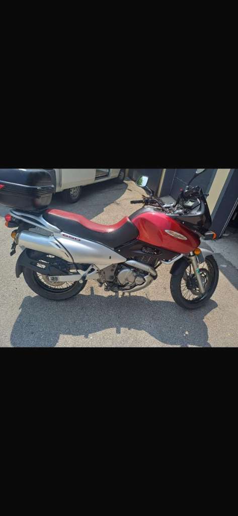 Suzuki XF 9000 km650Freewind Enduro