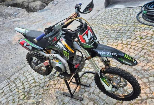 YCF Kinder Motocross 125ccm Halbautomatic Motocross