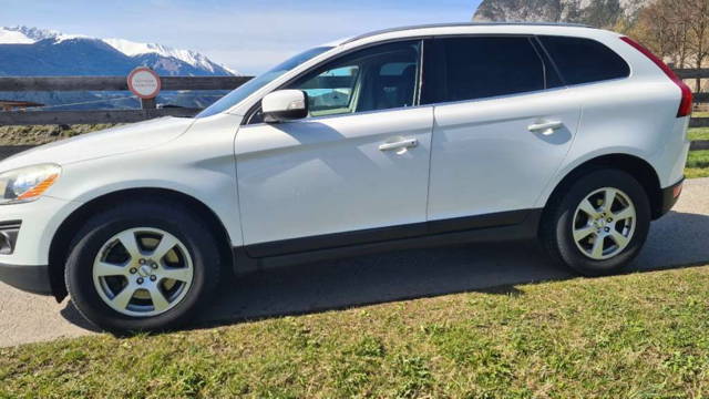 Volvo XC60 SUV / Geländewagen