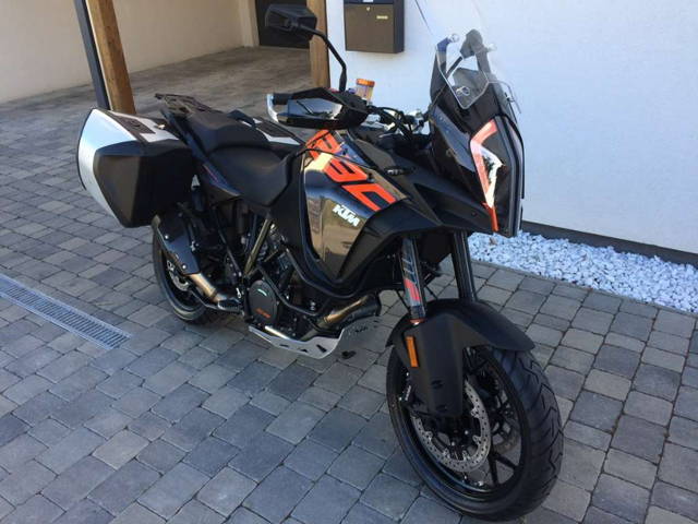 KTM 1290 Super Adventure S Black Tourer