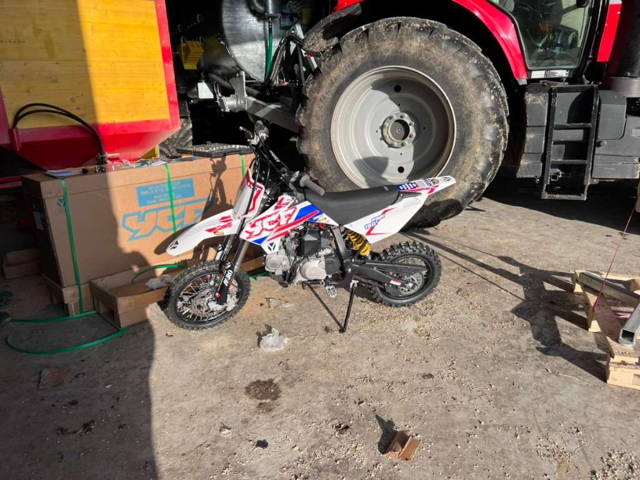 YCF YCF Pilot F150E Elektro Start Pitbike Motocross