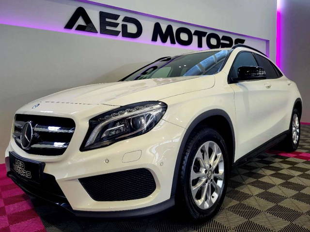 Mercedes-Benz GLA-Klasse GLA 200 d 4MATIC Aut. AMG LINE 2143ccm SUV / Geländewagen