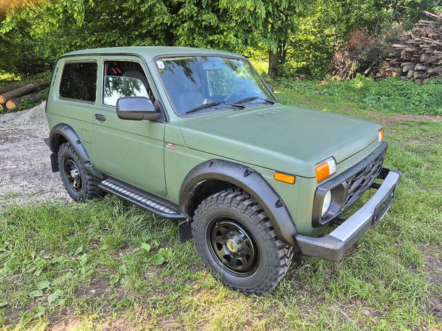 Lada Taiga 4x4 SUV / Geländewagen