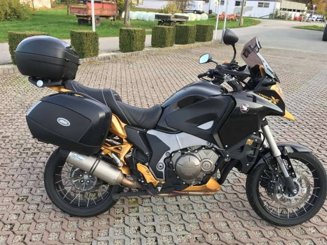 Honda VFR Crosstourer VFR1200X Enduro