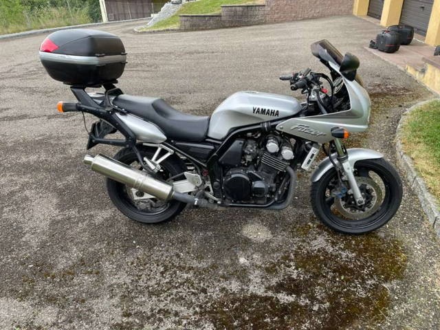 Yamaha FZS Fazer Tourer