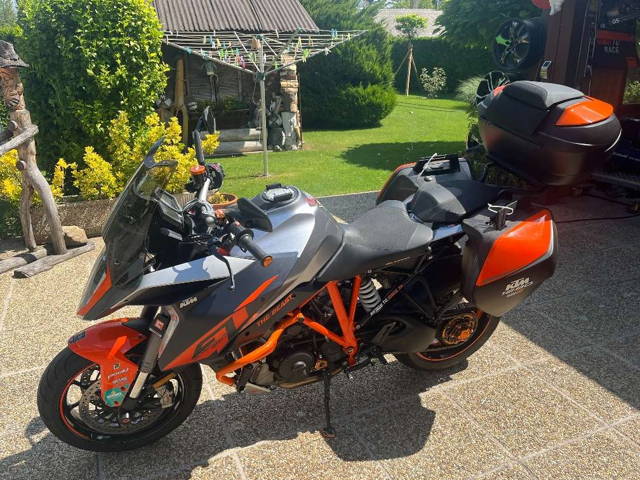 KTM 1290 KTM 1290 Super Duke GT Tourer