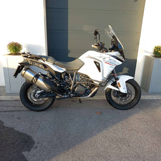 KTM 1290 Super Adventure T inkl. Original KTM Tankrucksack Tourer