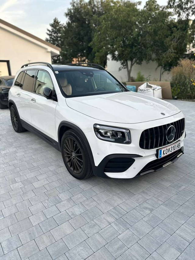 Mercedes-Benz GLB 250 SUV / Geländewagen