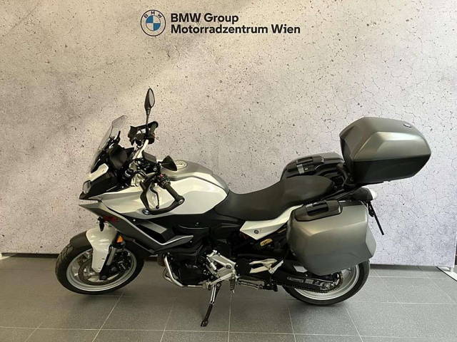 BMW F 900 XR Tourer
