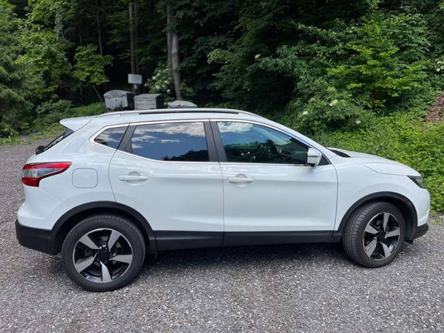 Nissan Qashqai N-Connecta 4x4 SUV / Geländewagen