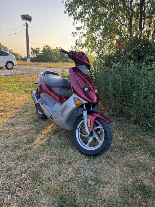 scuter hyosung sf50 49cmc