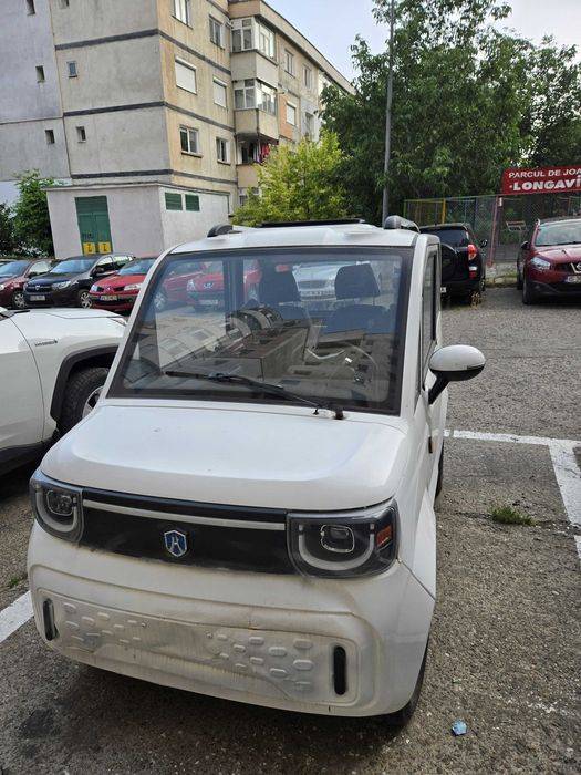 Vehicul Electric Everati Fara Permis, ideal pentru oras