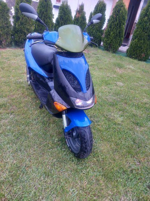 Scuter Aprilia sr
