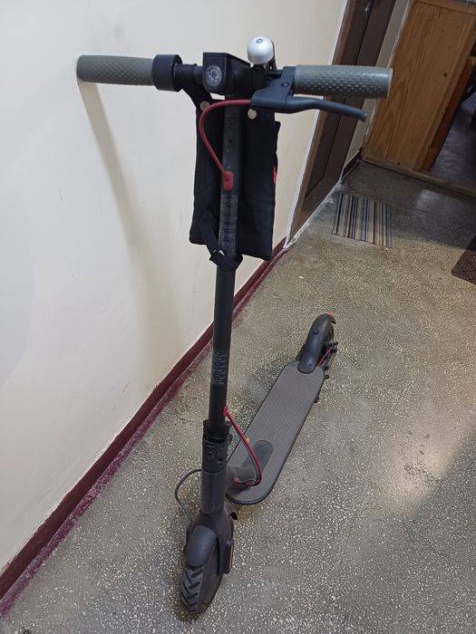 Trotineta Xiaomi electrica