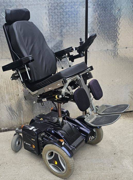 Scaun Scuter Cărucior electric cu Joystick PerMobil C400