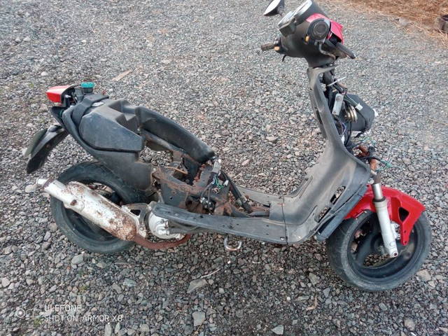 Vând scuter malaguti f12