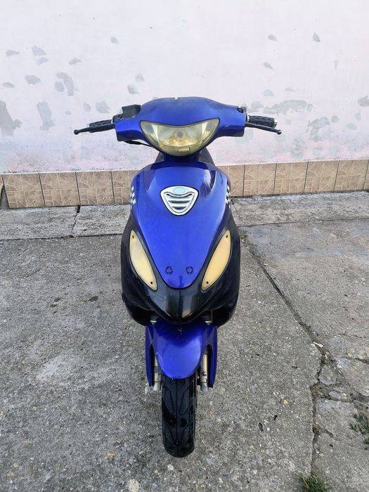 Vând scuter 50cc 4t