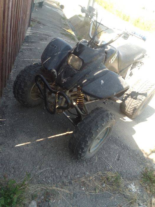 Vînd sau scib cu un ATV de 300 mă dau difereța