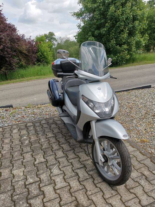 Scuter Piaggio Beverly 250