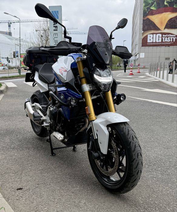 Motocicleta BMW F900R