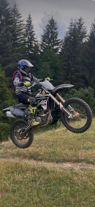 Kavasaky kx 250 f