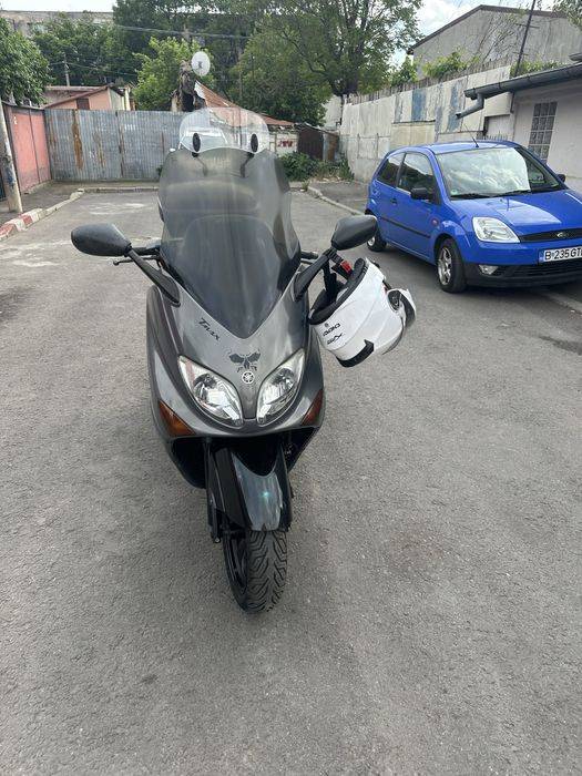 Vand Yamaha tmax.     ,