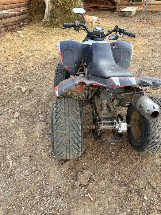 vand ATV 250 in stare buna