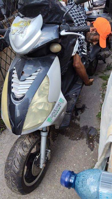 Scooter JONWAY 246kg Negru
