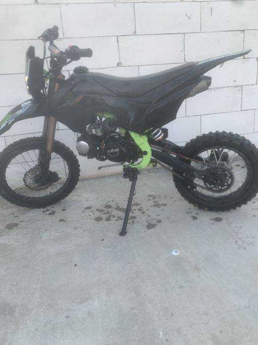 Cross 125 cc în 4 timpi
