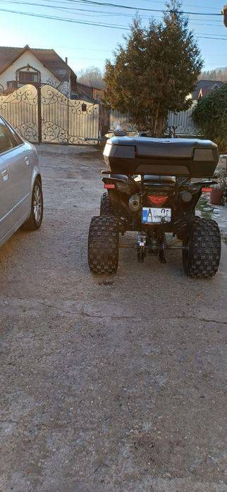 Kymco maxxer  300 înmatriculat nr negru.