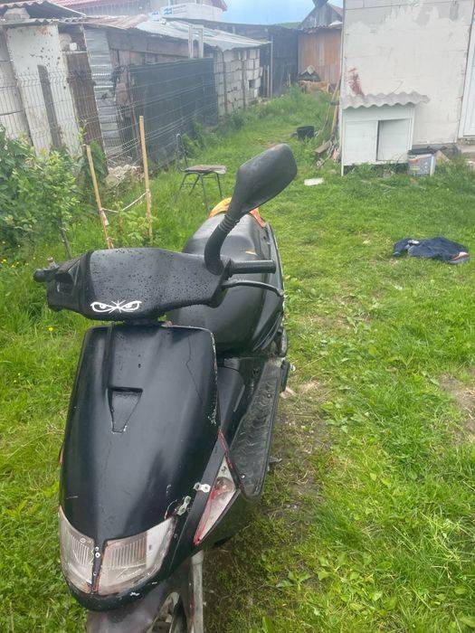 Vând Scuter 49cc