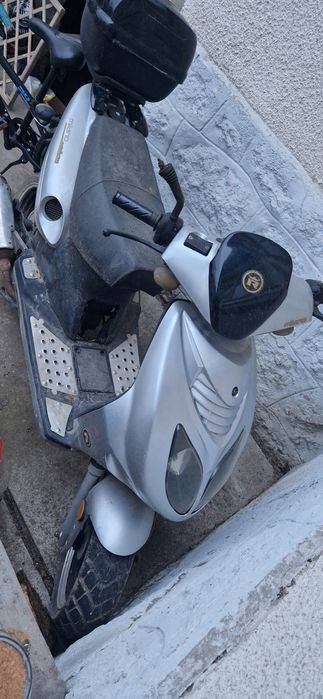 Scuter Rex 125cm3 4t