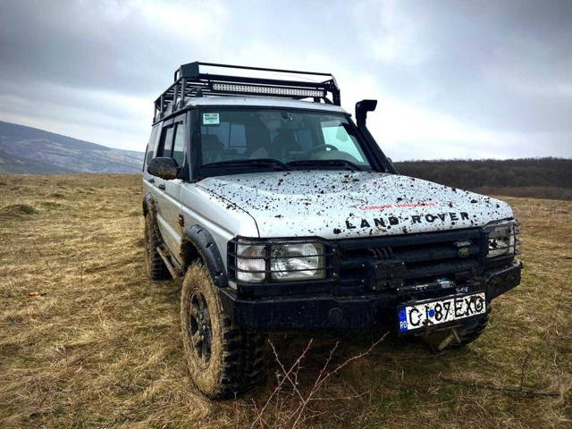 Autoutilitară Land Rover Discovery 2 TD5 – Overlander