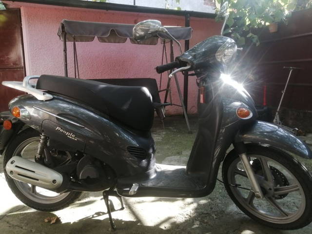 Vând scuter Kymco