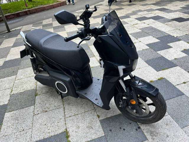 Scuter electric Silence S01 Connected impecabil