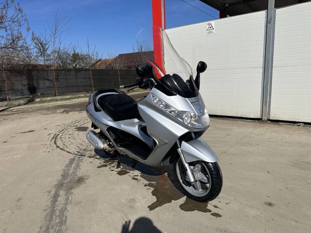 Scuter piaggio motor 250 an 2007