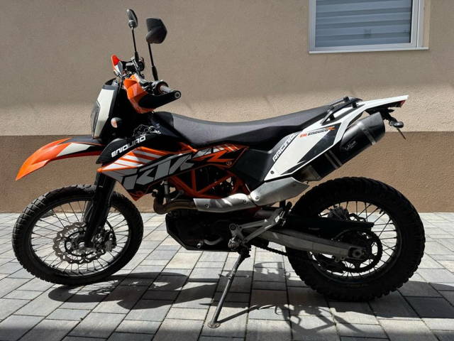 Vând KTM 690 Enduro R