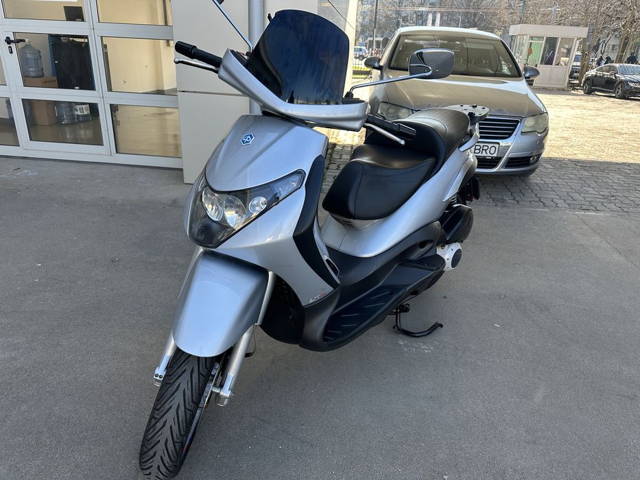 Piaggio -Beverly-250cc- Impecabil-14 mii de km!!