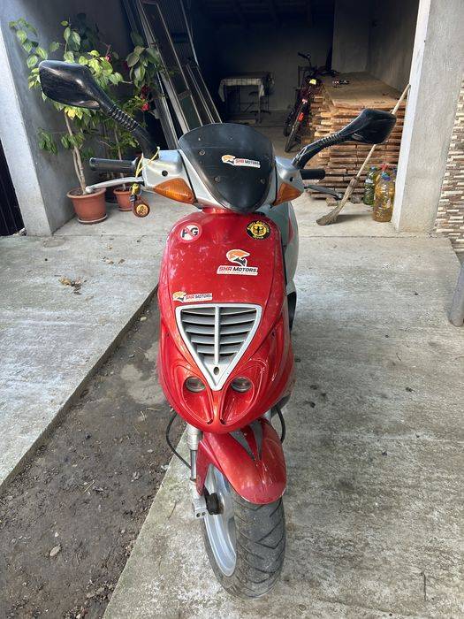 Vand scuter piaggio nrg motor mou!