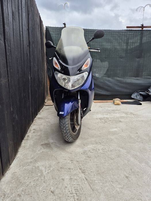 Scuter SUZUKI  burgam 125 cm