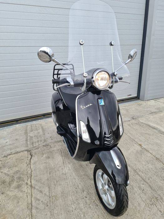 Piaggio Vespa Primavera 4T 2016 Black Edition se conduce Fara Permis!
