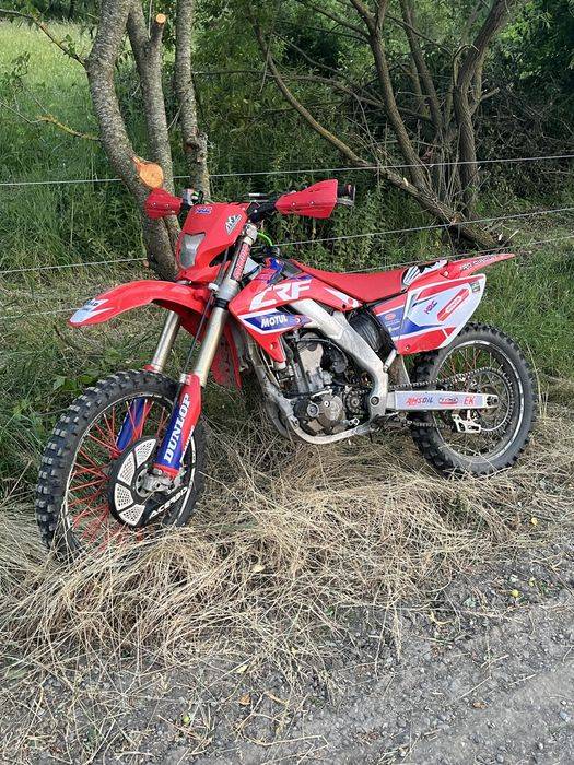 Cross honda crf250r