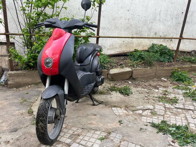 Peugeot Ludix 49 cc 2 timpi Perfect functional Acte Spania