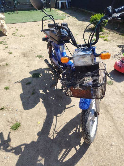 Vând moped FirstBike