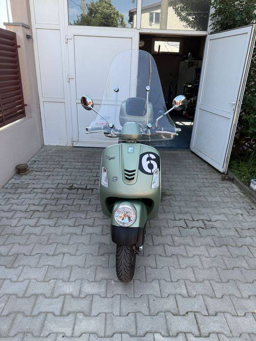 Vand Piaggio Vespa sei Giorni 300