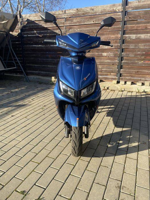 Scuter Electric Saige - 2KW, 45km/h, rulat doar 250km