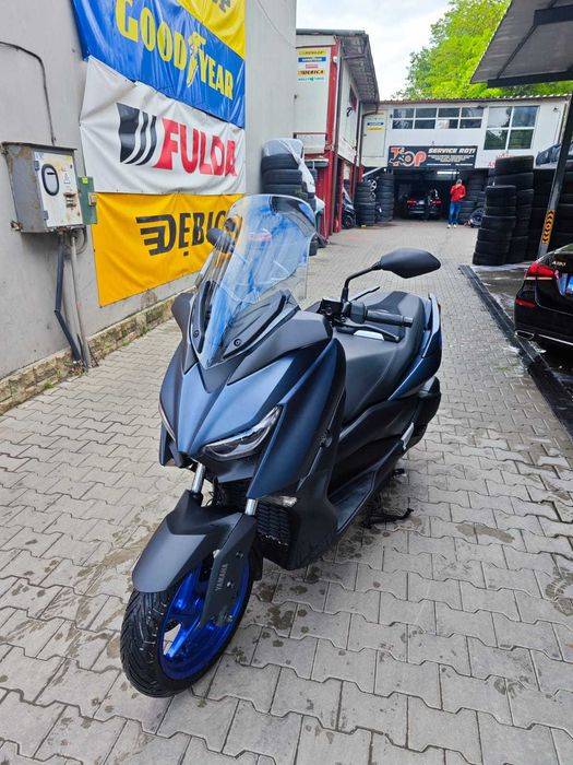 YAMAHA XMAX 300 / 2023