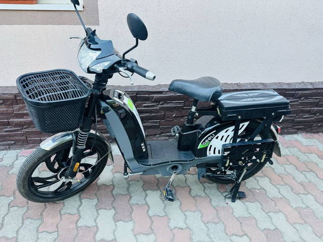 Scuter electic baterie noua