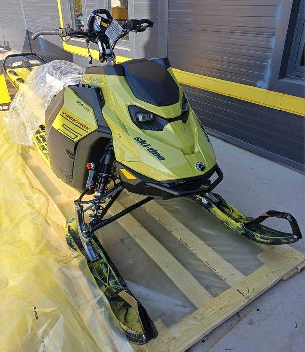 Snowmobil Freeride 850 E-TEC Turbo R 154" 2025