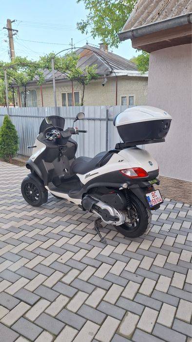 piaggio mp3 400 ie LT (CAT B)